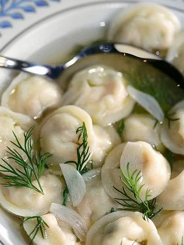 Пельмени с говядиной (с бульоном) от Feta